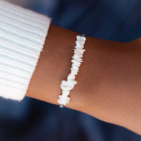 Mother of Pearl Shell Chip Bracelet Gallery Thumbnail