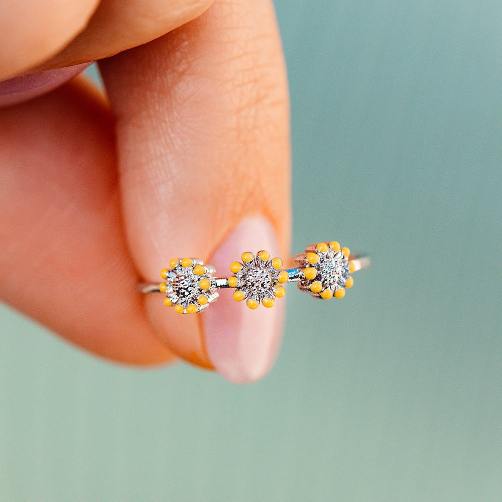 Perfect Posies Ring 6