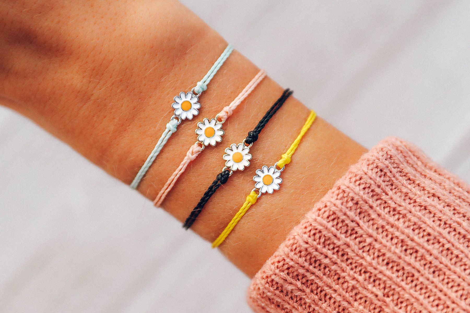 Daisy pura vida on sale bracelet