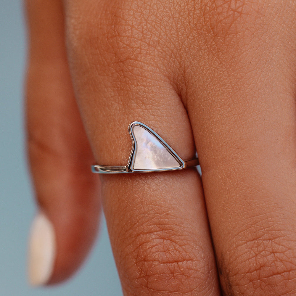 Mother of Pearl Shark Fin Ring 1