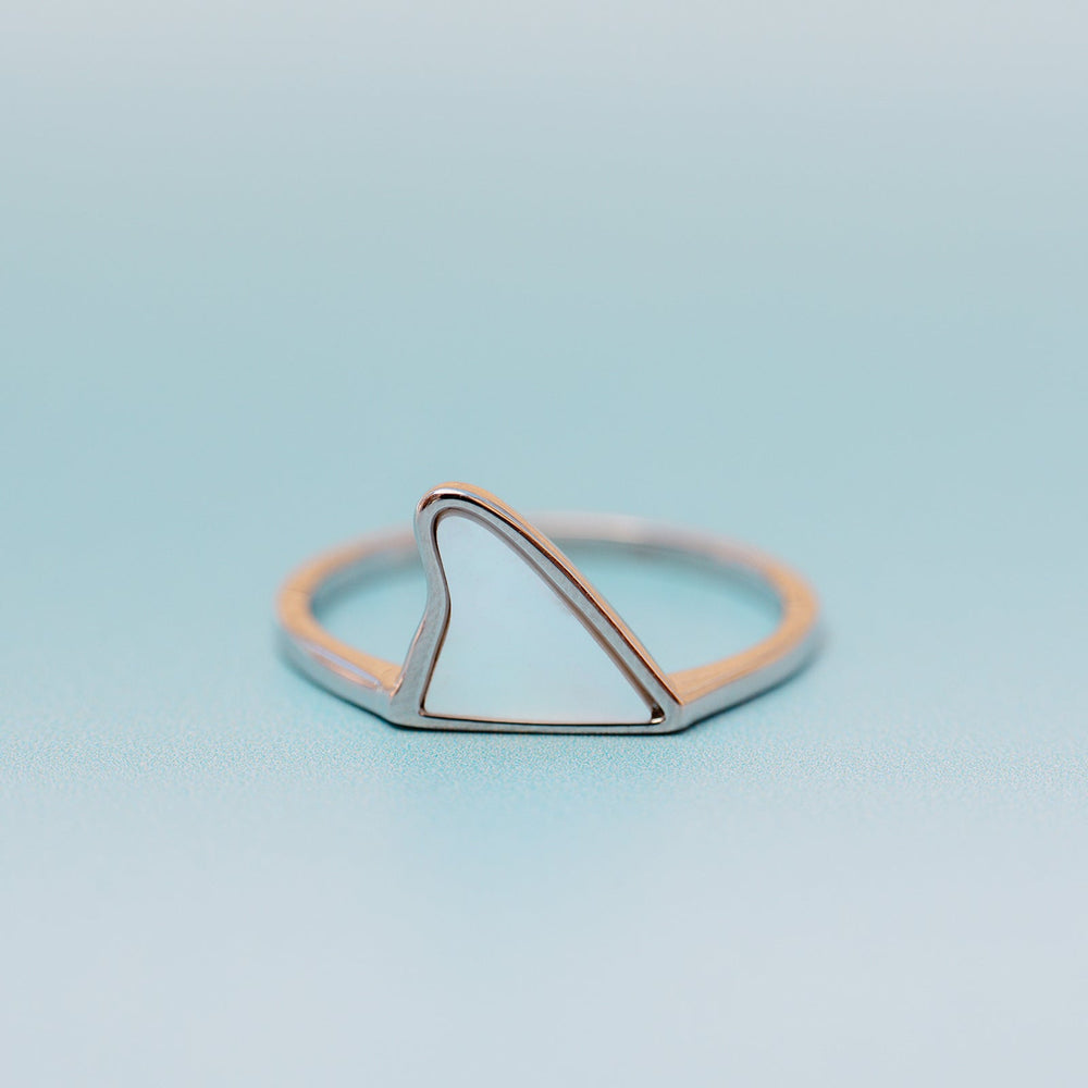 Mother of Pearl Shark Fin Ring 5