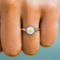 Meadow Signet Ring Gallery Thumbnail
