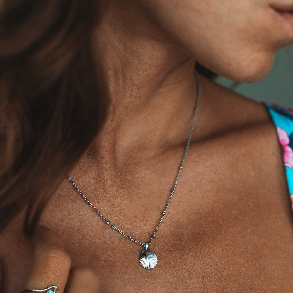 Satellite Shell Pendant Necklace 7